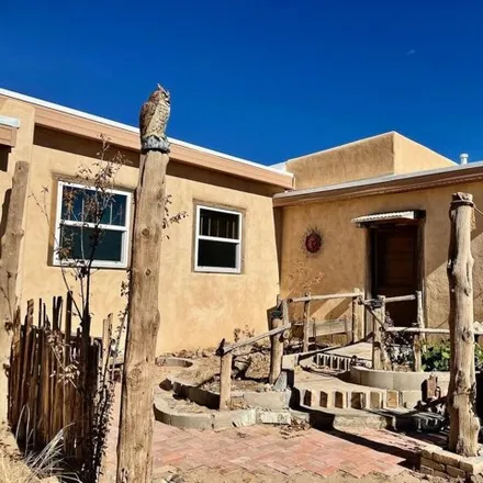 Rent this 3 bed house on 1654 Tapia Boulevard Southwest in Armijo, NM 87105