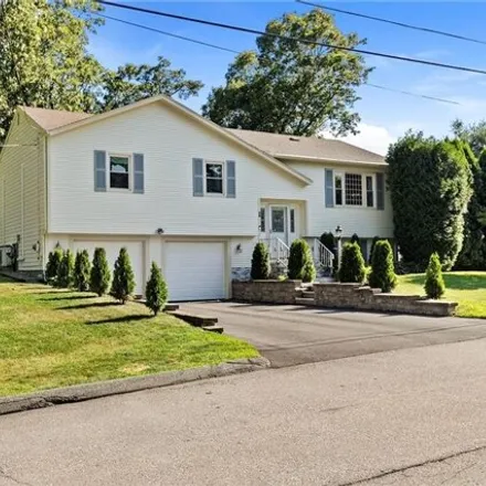 Buy this 3 bed house on 39 River Dr in Johnston, Rhode Island