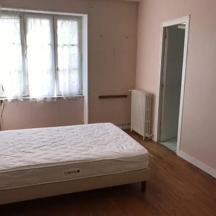 Rent this 6 bed apartment on 18 Rue de l'Église in 50700 Yvetot-Bocage, France
