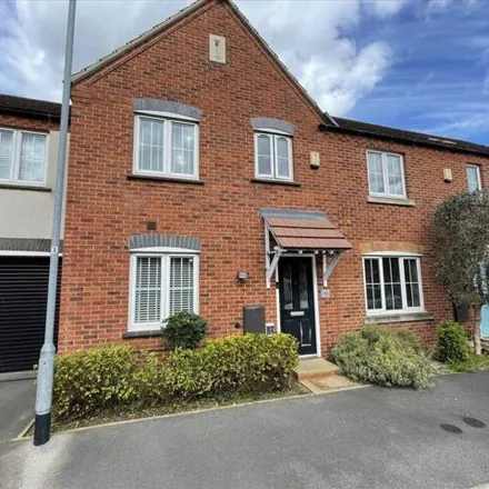 Buy this 4 bed townhouse on Woodhouse Gardens in Ruddington, NG11 6BF