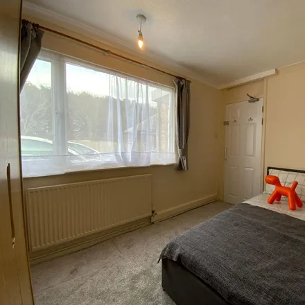 Rent this 1 bed house on St. Edmund's Close in Aylesbury, HP19 7RF