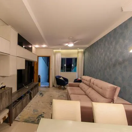 Buy this 3 bed house on Rua Hidrolândia in Tucuruvi, São Paulo - SP