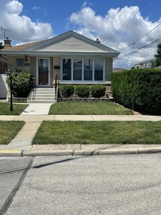 Buy this 3 bed house on 7542 North Oconto Avenue in Chicago, IL 60631