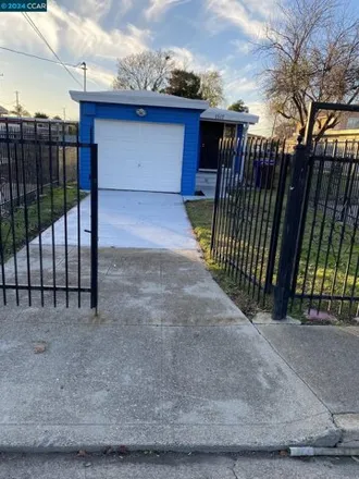 Buy this 3 bed house on 1531 2nd Street in North Richmond, Contra Costa County