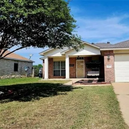 Buy this 3 bed house on 2001 Rain Dance Loop in Harker Heights, Bell County