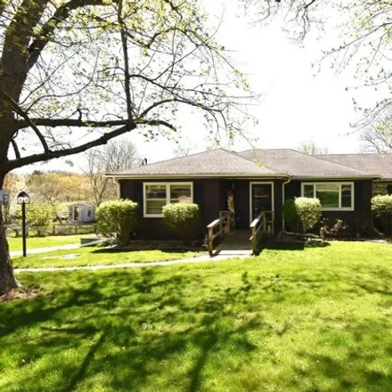 Image 2 - 39883 93rd Street, Village of Bloomfield, Randall, WI 53128, USA - House for sale
