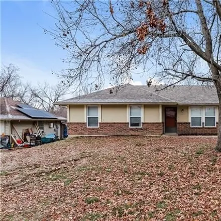 Rent this 3 bed house on 1276 Inca Drive in Independence, MO 64056
