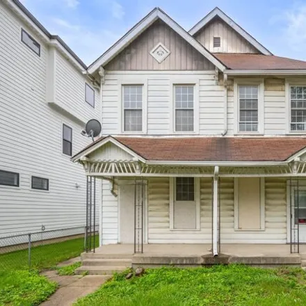 Buy this studio house on 1148 Olive Street in Indianapolis, IN 46203