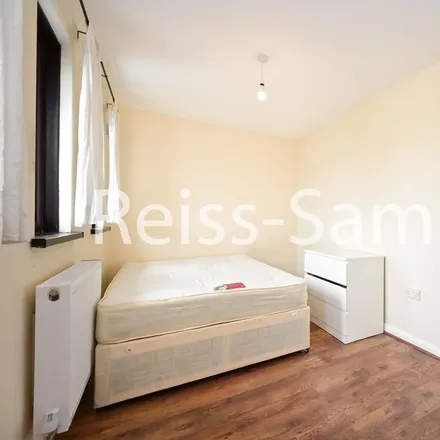 Image 7 - Oxley Close, London, SE1 5HN, United Kingdom - Apartment for rent
