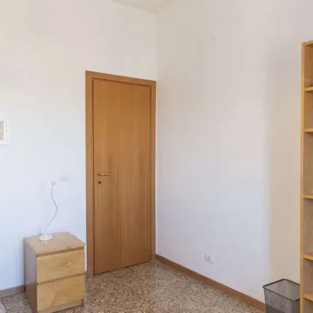 Rent this 2 bed apartment on Retitalia in Via Portuense, 00149 Rome RM