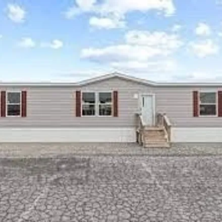 Buy this 2 bed house on 23 Bradley Terrace in Portsmouth, RI 02871