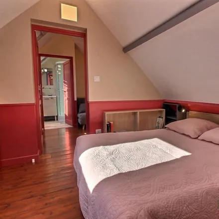 Rent this 2 bed house on Centre d'incendie et de secours de Plélo-Châtelaudren in D 4, 22170 Plélo