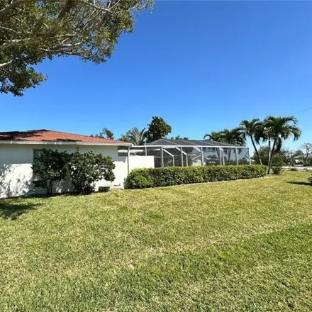Image 3 - 1313 Southeast 43rd Terrace, Cape Coral, FL 33904, USA - House for sale
