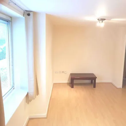 Image 5 - Tidlock House, Erebus Drive, London, SE28 0GD, United Kingdom - Apartment for rent