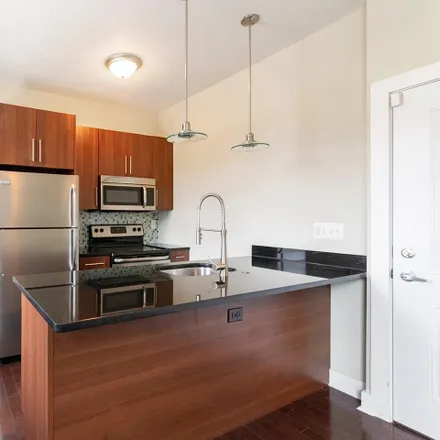 Rent this 1 bed apartment on Girard Avenue & 20th Street in West Girard Avenue, Philadelphia