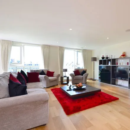 Rent this 3 bed apartment on Sands End House in Broughton Road, London