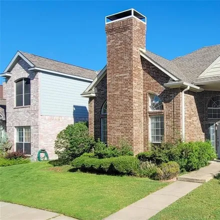 Rent this 3 bed loft on 817 Canal Street in Irving, TX 75063