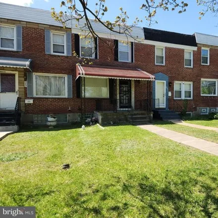 Image 3 - 3853 Shannon Drive, Baltimore, MD 21213, USA - Townhouse for sale