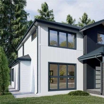 Buy this 4 bed house on 1425 164th Place Northeast in Bellevue, WA 98008