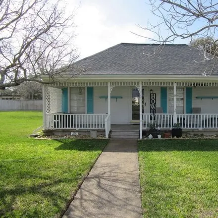 Image 1 - 145 North 2nd Street, Fulton, Aransas County, TX 78358, USA - House for sale