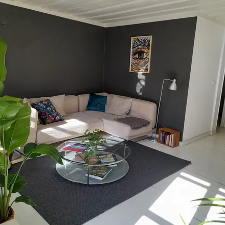 Rent this 1 bed apartment on Rua da Alegria 32 in 34, 36