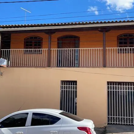 Buy this studio house on Rua Demóstenes de Melo in Santa Luzia - MG, 33015-340