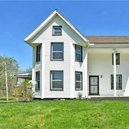 Buy this 4 bed house on 2 Mosier Road in Girard, OH 44420
