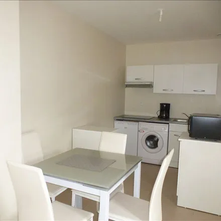 Rent this 2 bed apartment on 3 Rue Bel-Orient in 22000 Saint-Brieuc, France