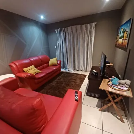Image 2 - Aquarius Avenue, Reyno Ridge, eMalahleni, 1035, South Africa - Apartment for rent