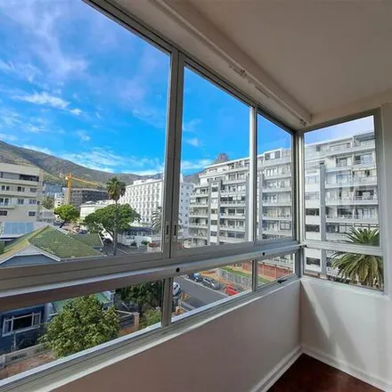 Image 3 - Spur, Arthurs Road, Cape Town Ward 54, Cape Town, 8005, South Africa - Apartment for rent