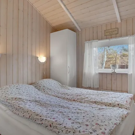 Rent this 3 bed house on Højby in Banehøjvænget, 5792 Årslev