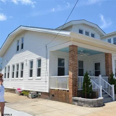 Rent this 3 bed house on 24 Wyoming Avenue in Ventnor City, NJ 08406
