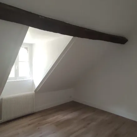 Rent this 3 bed apartment on 11 Rue de l'Église in 78160 Marly-le-Roi, France