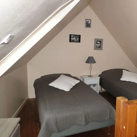 Rent this 2 bed house on 50480 Carentan-les-Marais