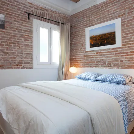 Rent this 2 bed apartment on Carrer de l'Aurora in 20, 08001 Barcelona