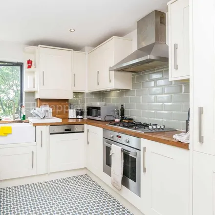 Rent this 3 bed apartment on Northern Health Centre in 580 Holloway Road, London