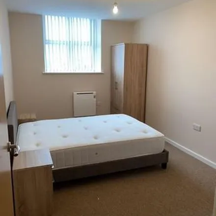 Rent this 2 bed apartment on Richmond Road in Woolshops, Halifax