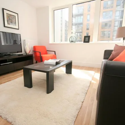Image 2 - Canary View, 23 Dowells Street, London, SE10 9FP, United Kingdom - Apartment for rent