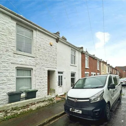 Buy this 3 bed townhouse on Cleveland Road in Gosport, PO12 2JG