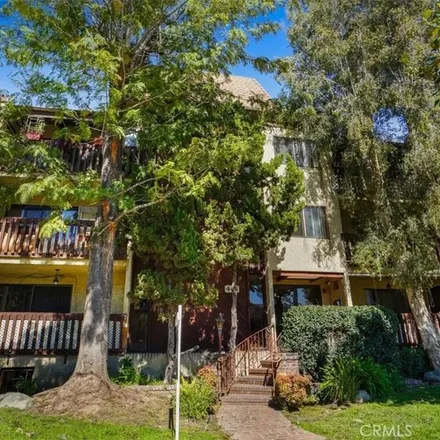 Rent this 2 bed apartment on 461 Ivy Street in Glendale, CA 91204