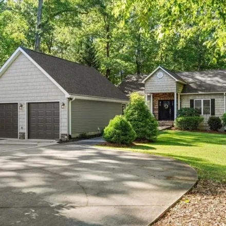 Buy this 3 bed house on 124 Hickory Trail in Oconee County, SC 29693