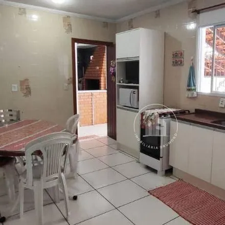 Buy this 3 bed house on Rua Coronel Américo in Barreiros, São José - SC
