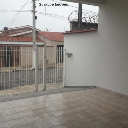 Rent this 4 bed house on Rua da Aparecida in Guaxupé - MG, 37800