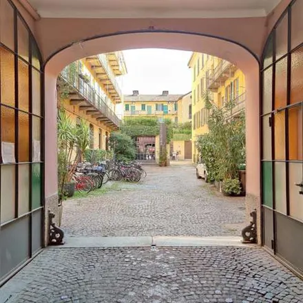 Image 6 - 28 posti, Via Corsico, 1, 20144 Milan MI, Italy - Apartment for rent