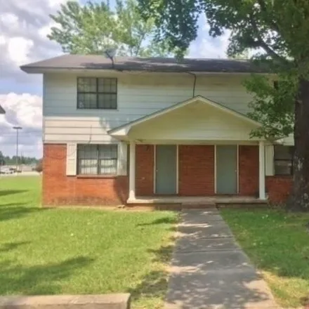 Rent this 2 bed duplex on 900 McCulloch Street in Beebe, AR 72012