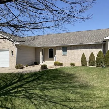 Buy this 3 bed house on 14th Street Southwest in Austin, MN 55912