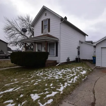 Buy this 3 bed house on 427 S Mill St in Mishawaka, Indiana