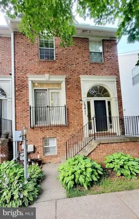 Rent this 3 bed townhouse on 13411 Rising Sun Ln in Germantown, Maryland