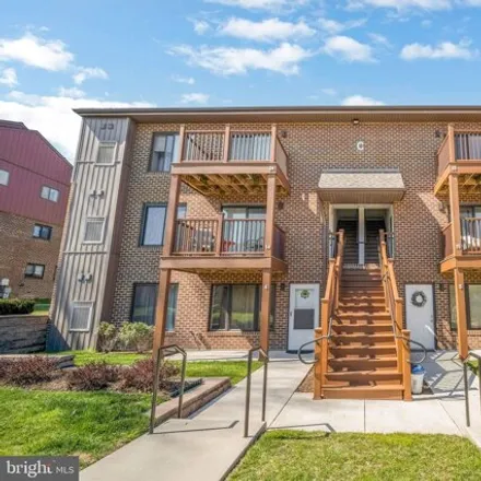 Buy this 1 bed condo on 351 Hillside Avenue in Brookhaven, Delaware County