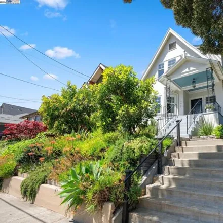 Buy this 3 bed house on 2927 Harrison Street in Oakland, CA 94612